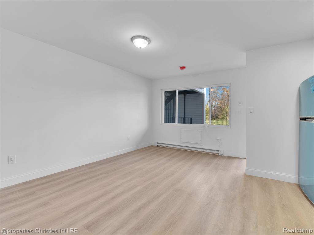 44 HIGHLAND Street, Highland Park, MI 48203 — Photo 26