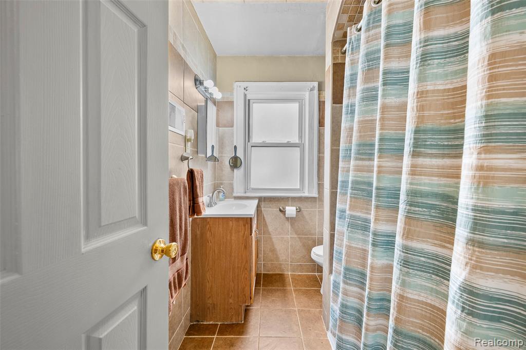 7741 Miller Road, Dearborn, MI 48126 — Photo 21
