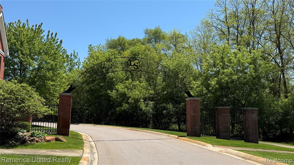 4260 McCormick Drive, Linden, MI 48451 — Photo 21