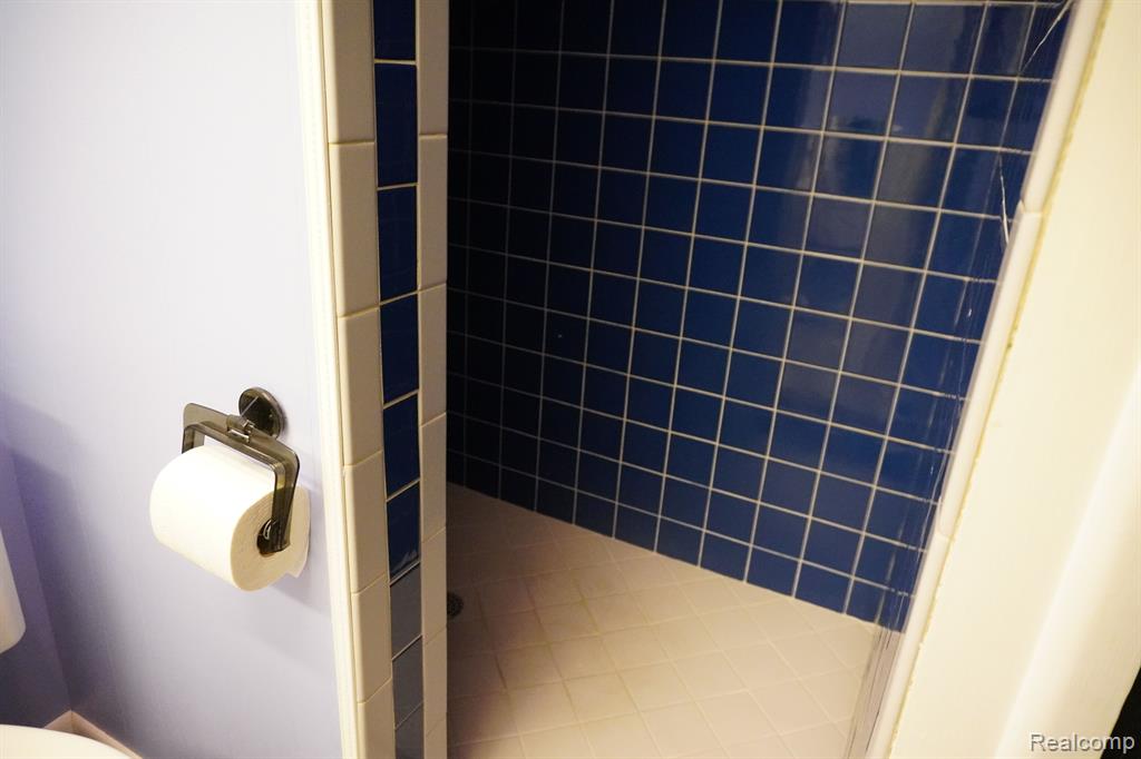 8098 SUNBURST, Center Line, MI 48015 — Photo 23