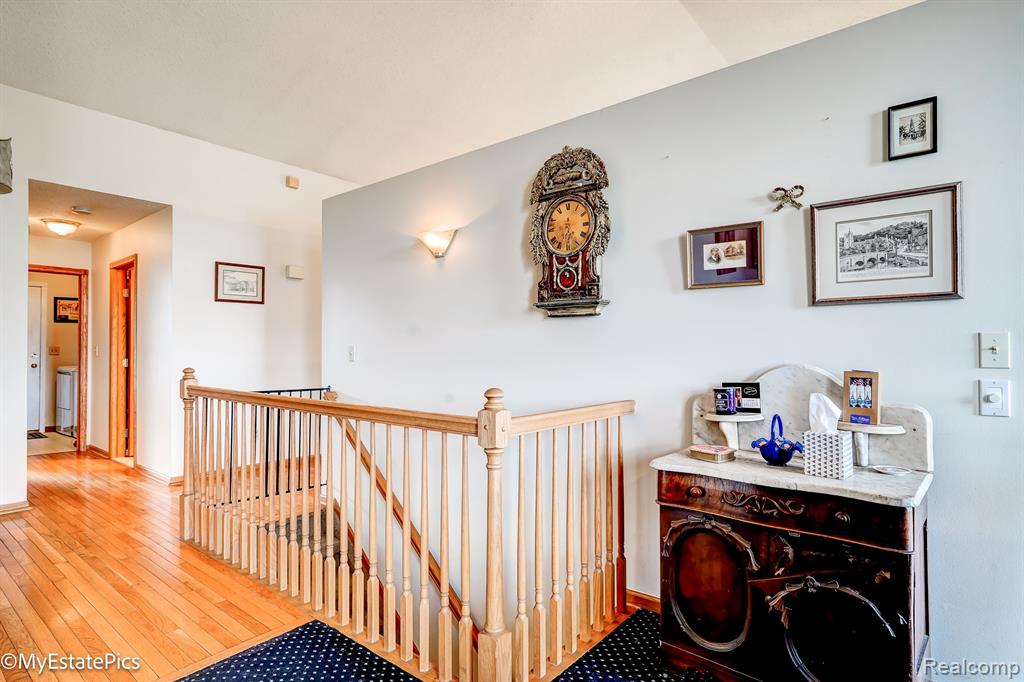 1807 PEBBLE CREEK Drive, Canton, MI 48188 — Photo 42