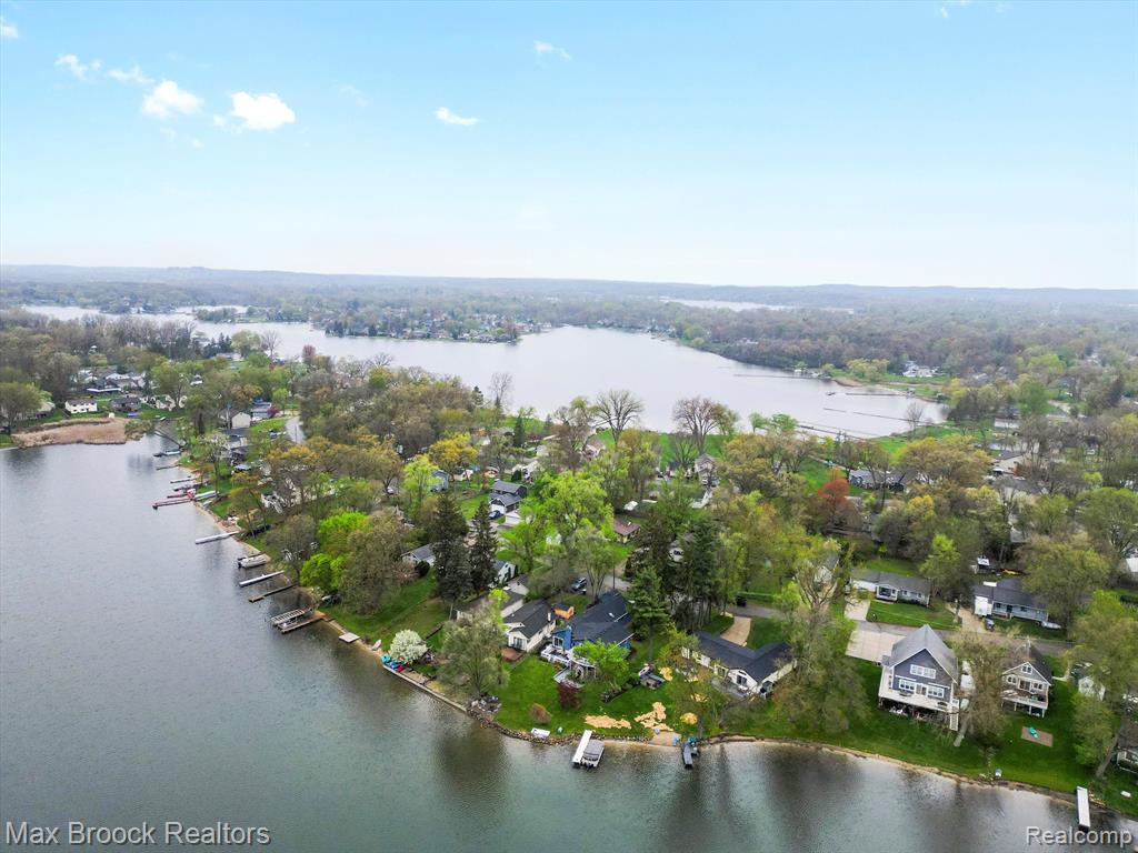 9431 MANDON Road, White Lake, MI — Photo 8