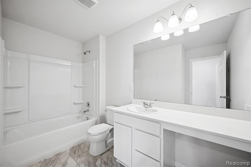4257 Cedar Lane, Grand Blanc, MI 48439 — Photo 26