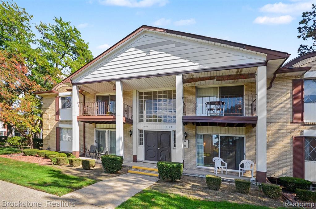 29224 Gloede Drive, 151, Warren, MI 48088