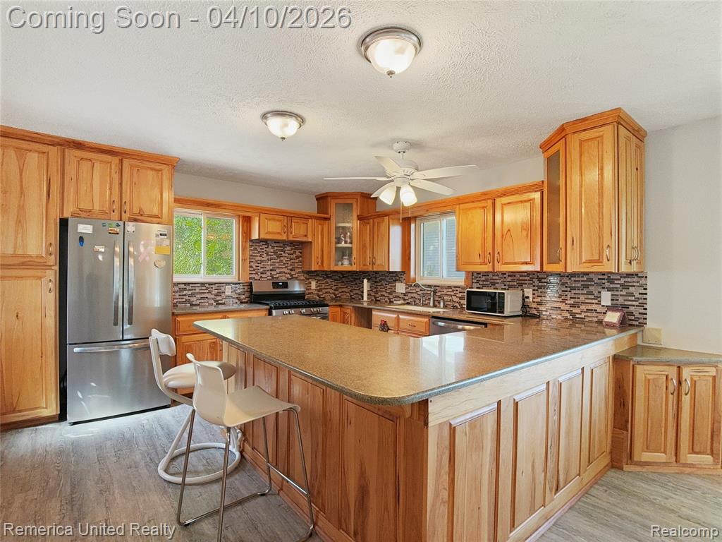 16431 Oak Hill Drive, Fenton, MI 48430 — Photo 14