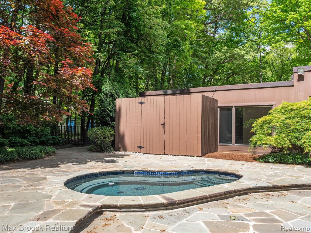 5130 Deep Wood Road, Bloomfield Hills, MI 48302 — Photo 75