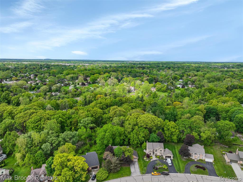 5844 INDEPENDENCE Lane, West Bloomfield, MI — Photo 54