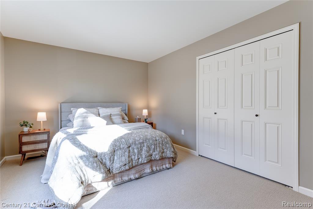 8308 Peninsular Drive, Fenton, MI 48430 — Photo 35