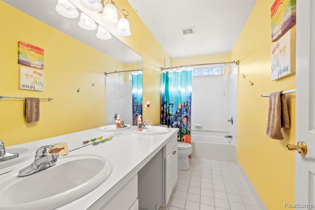 1095 APPALOOSA Court, South Lyon, MI 48178 — Photo 26