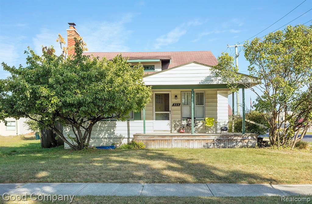925 S CENTER Street, Royal Oak, MI 48067 — front exterior