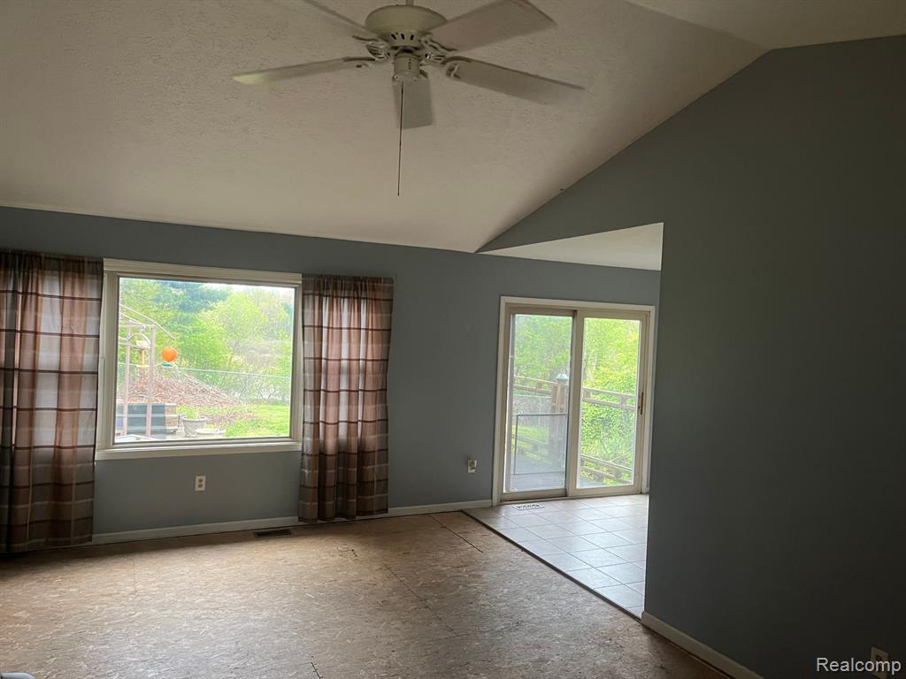 4564 LEEWARD Drive, Pleasant Lake, MI 49272 — Photo 15