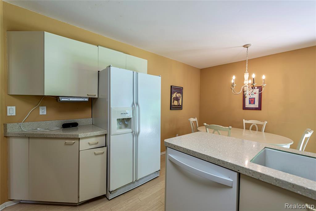 6760 Oyster Cove, West Bloomfield, MI 48323 — Photo 3
