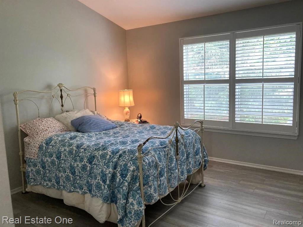 2054 MAPLEHURST Drive, 46, Commerce Twp, MI 48390 — Photo 14