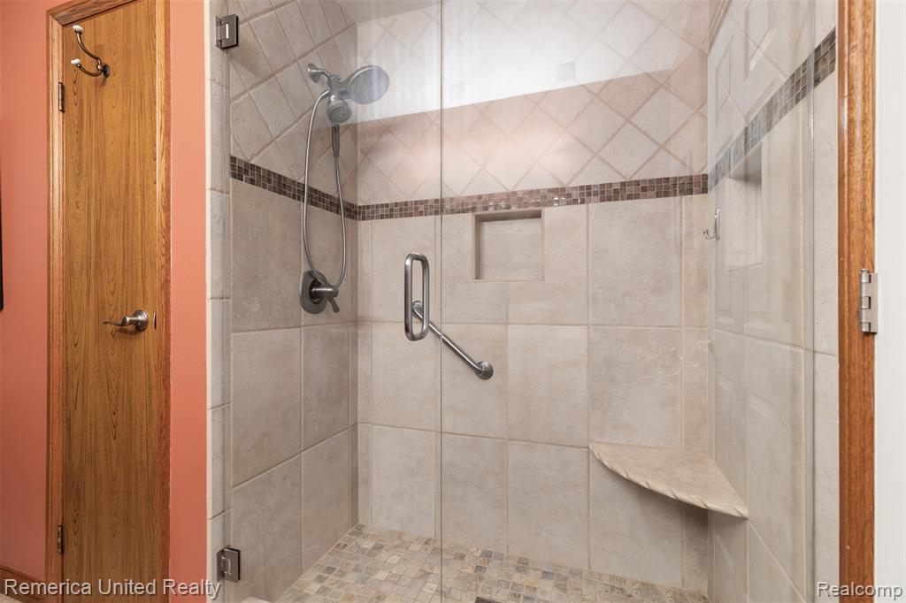 8763 Bishop Road, Brighton, MI 48116 — Photo 10