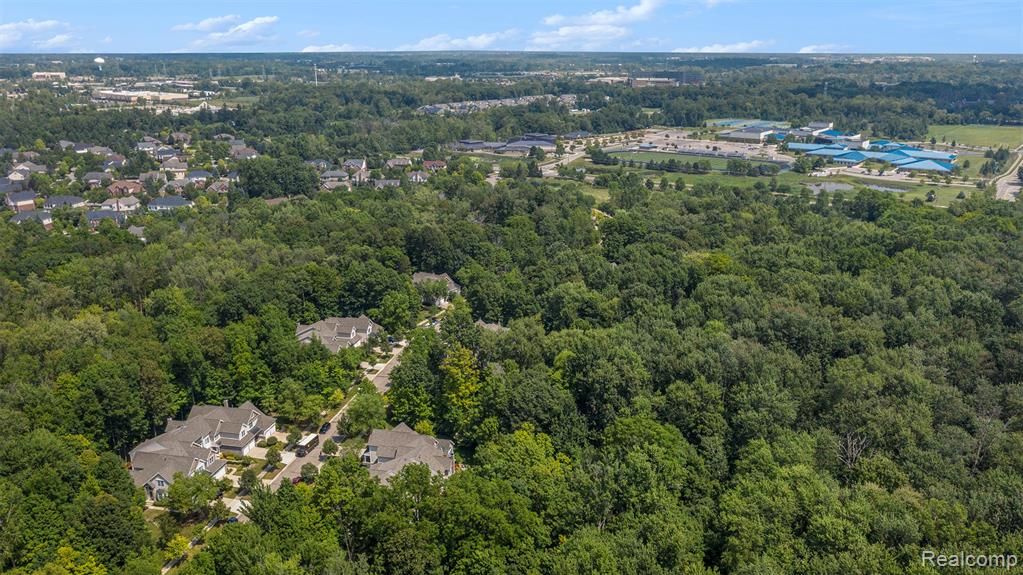 49674 Timber Trail, Novi, MI — Photo 29