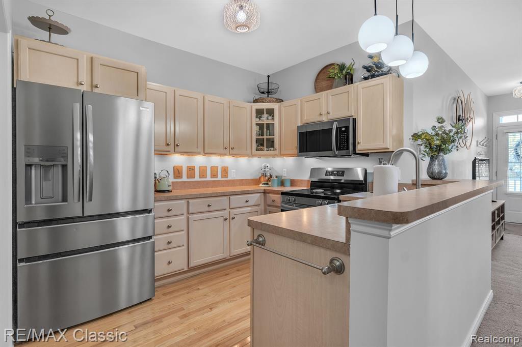 50403 MONROE Street, Canton, MI 48188 — Photo 12
