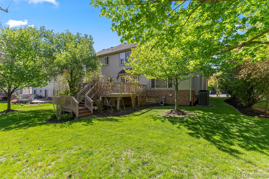 23395 Mission Lane, Farmington, MI 48335 — Photo 60