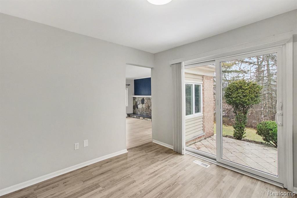 2280 Geyer Court, Lake Orion, MI — Photo 6