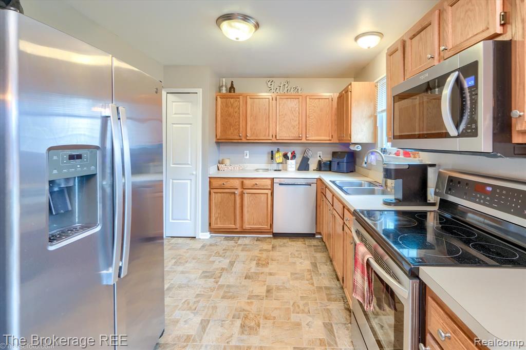 9475 Sandy Hollow Lane, Davison, MI 48423 — Photo 17