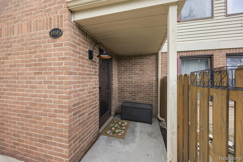19145 Surrey Lane, Northville, MI 48167 — Photo 24