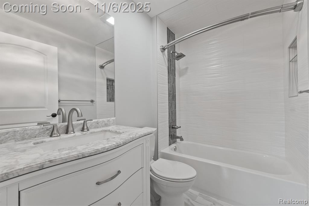 50623 Chesapeake Drive, Novi, MI — Photo 46