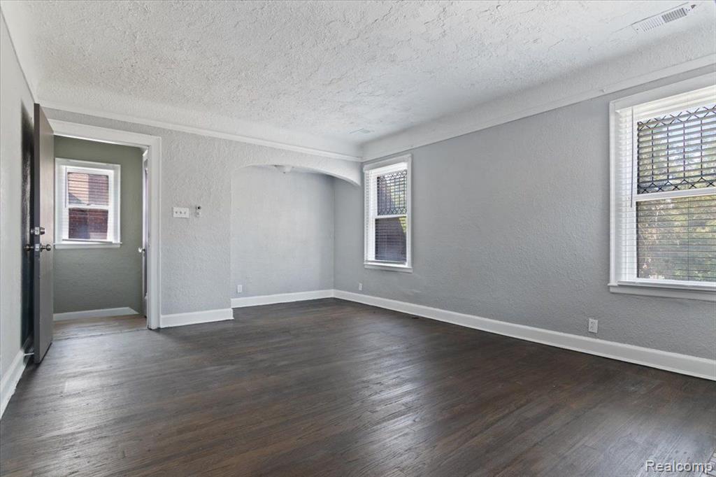 8639 BEECHDALE Street, Detroit, MI 48204 — Photo 19