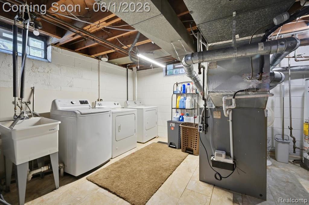 8271 Arnold Street, Dearborn Heights, MI 48127 — Photo 26