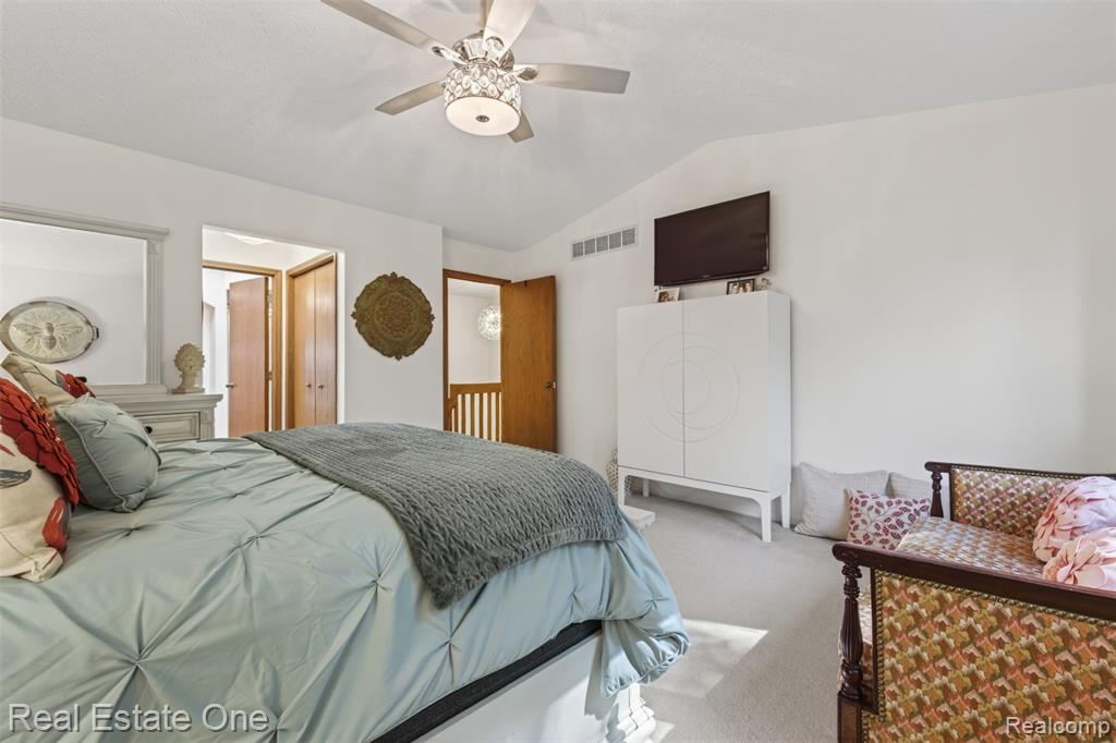 6586 Scenic Pines Court, 43, Clarkston, MI — Photo 28
