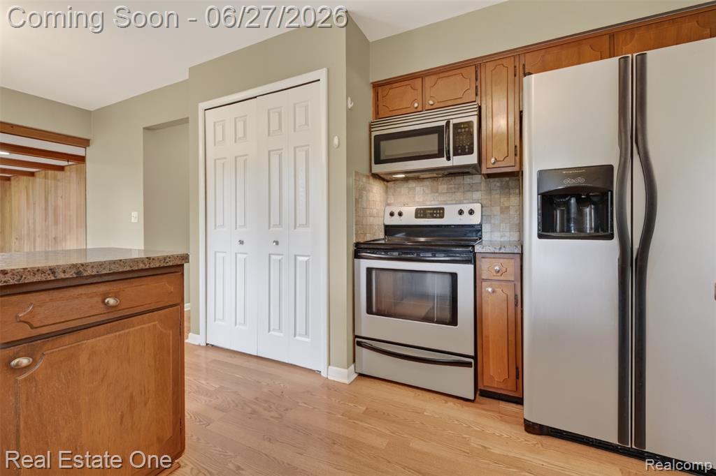 10379 Hegel Road, Goodrich Vlg, MI — Photo 17