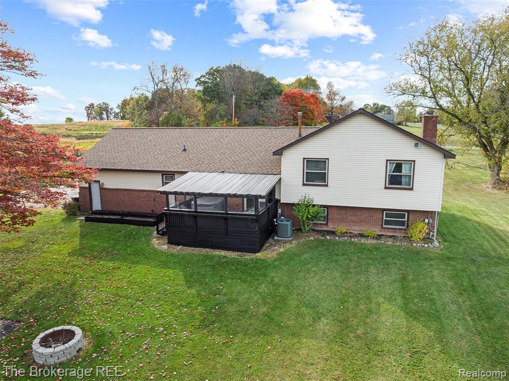 5950 Carscadden Way, Highland, MI — Photo 45