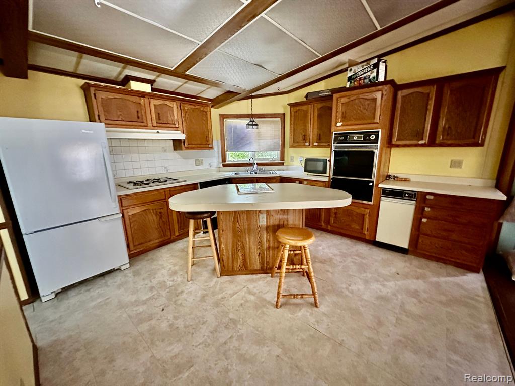 50104 AMBLESIDE, Shelby Twp, MI 48315 — Photo 10