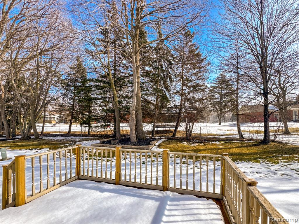 47140 Hunters Chase Drive, Macomb, MI 48042 — Photo 31