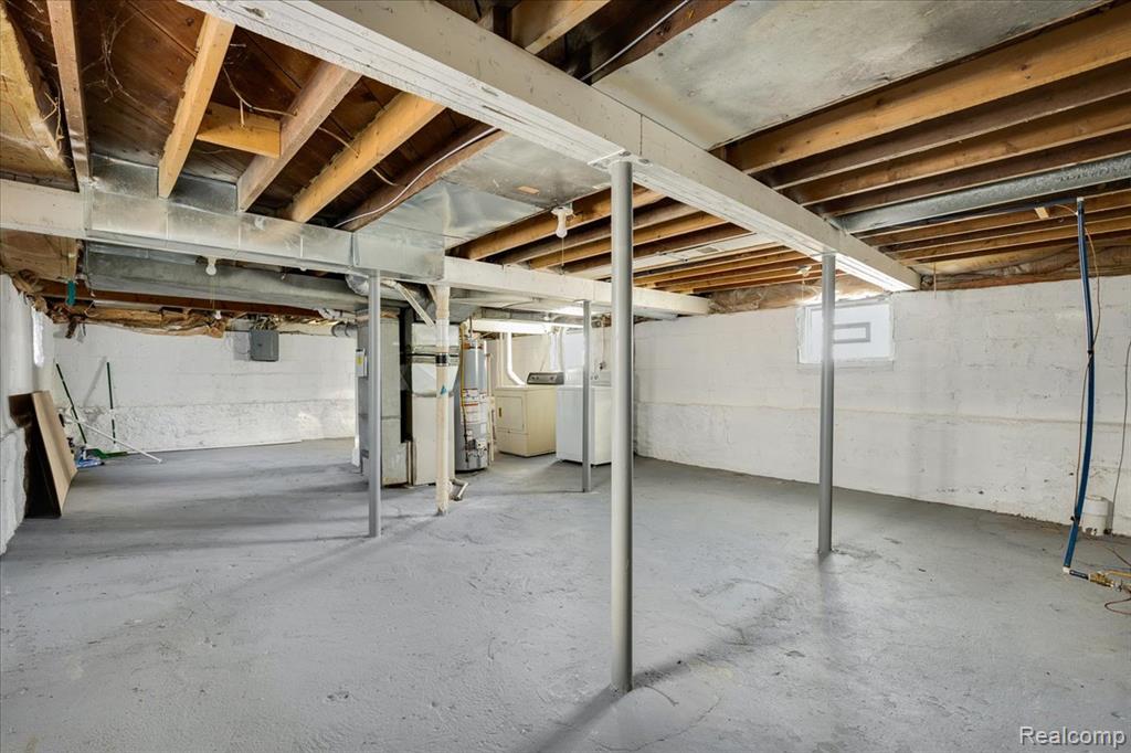 60 W Harry Avenue, Hazel Park, MI 48030 — Photo 23