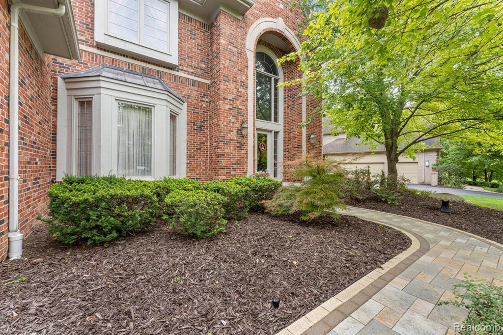 6775 Carlyle Crossing, West Bloomfield, MI — Photo 29