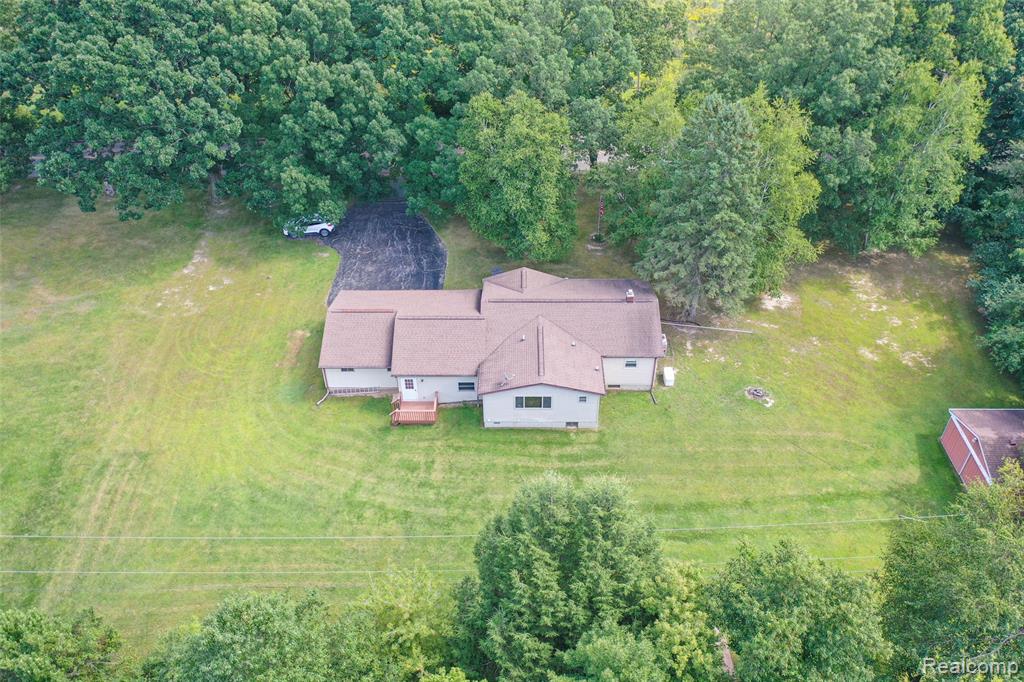 1075 Indian Road, Lapeer, MI 48446 — Photo 33