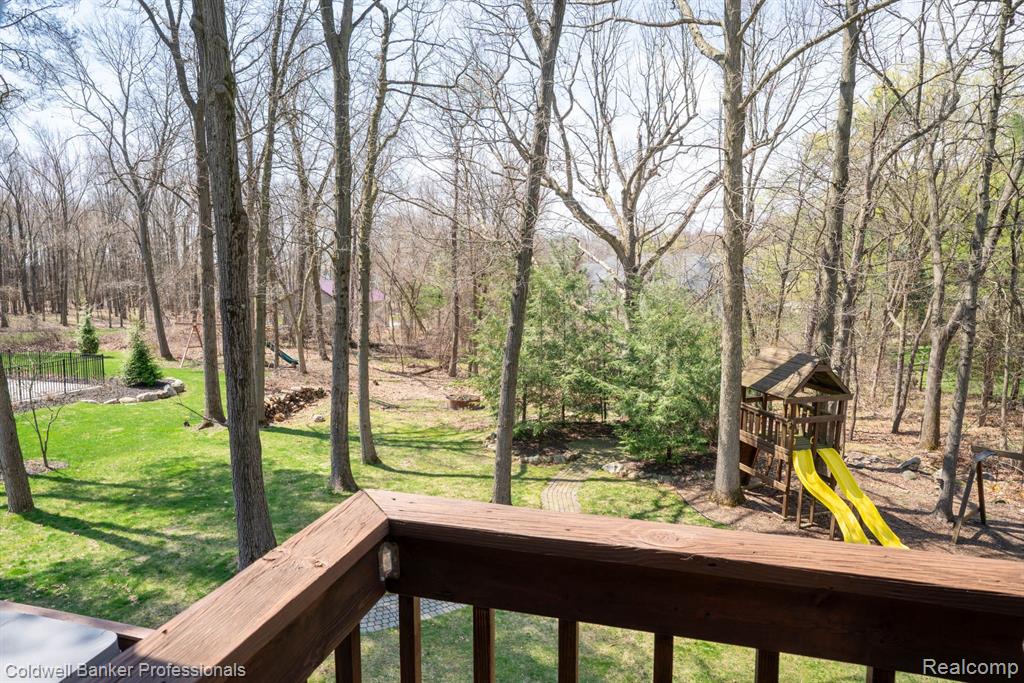 8177 FAWN VALLEY Drive, Clarkston, MI 48348 — Photo 18