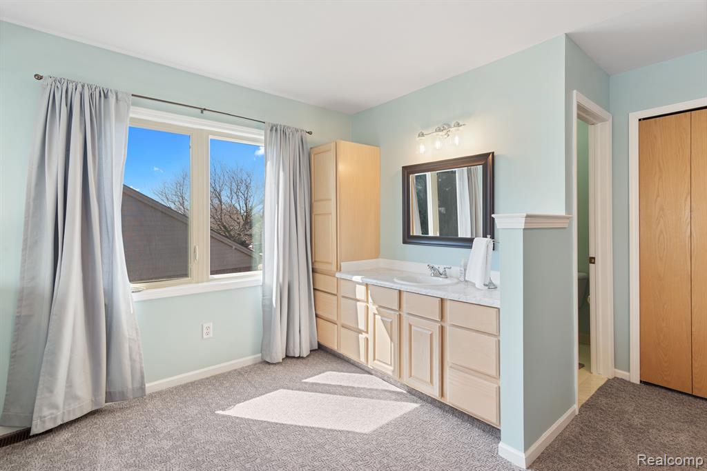 45800 MEADOWS Circle W, Macomb, MI 48044 — Photo 19