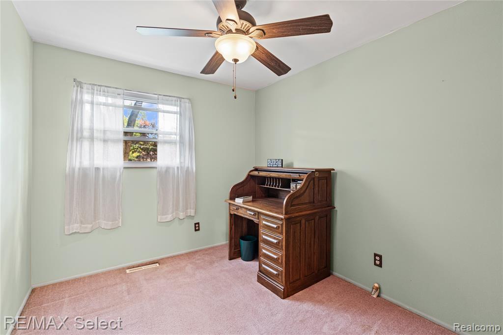 5368 Dunbar Drive, Grand Blanc, MI 48439 — Photo 13