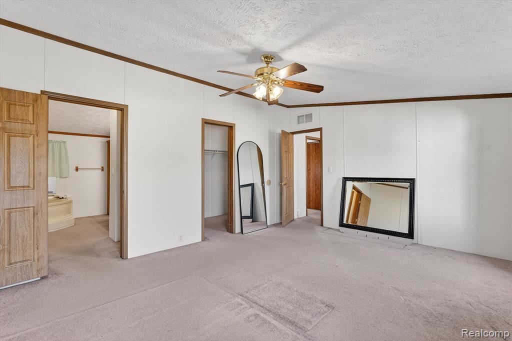 3612 Hawthorne St, Clarkston, MI 48348 — Photo 18
