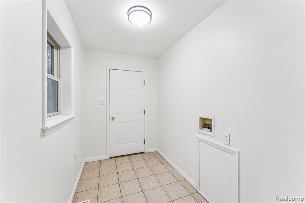 6649 McKibbon Road, North Branch, MI 48461 — Photo 18