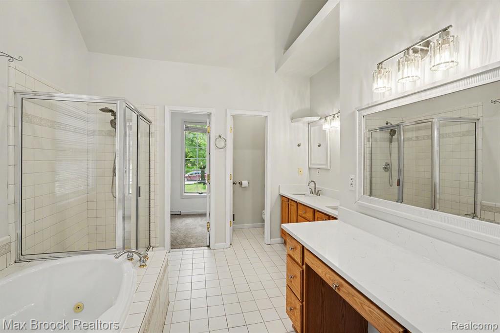 9843 Oak Valley Drive, Clarkston, MI 48348 — Photo 15