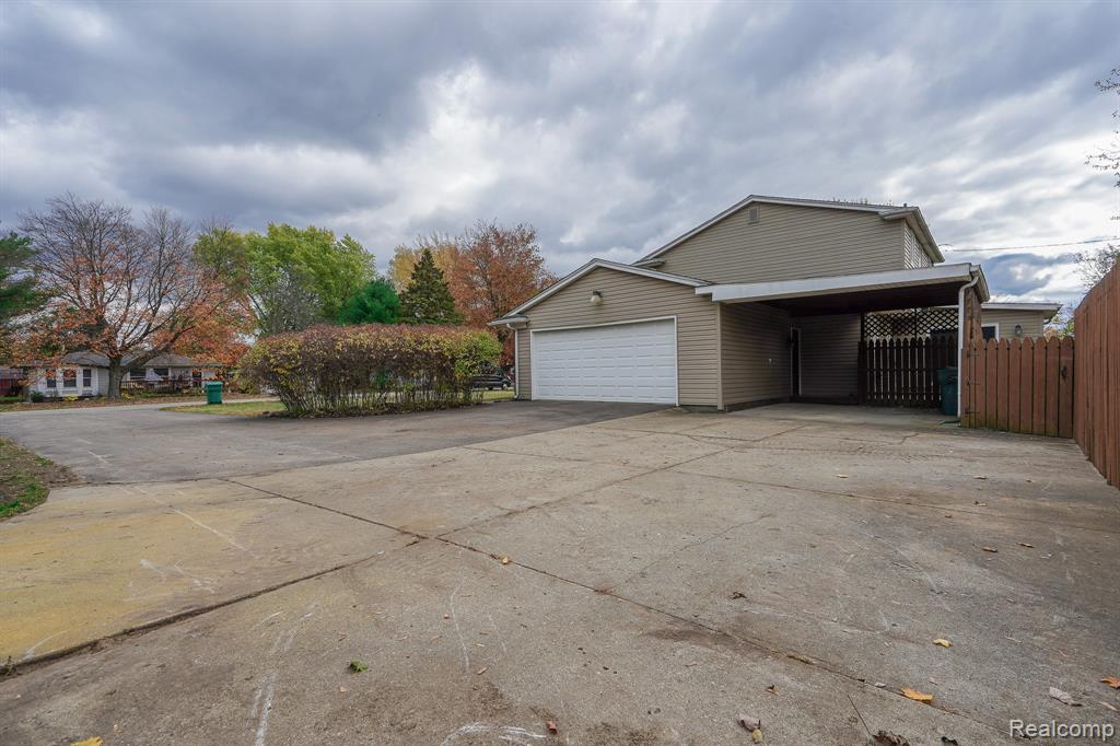 5445 Frankwill Avenue, Clarkston, MI — Photo 5