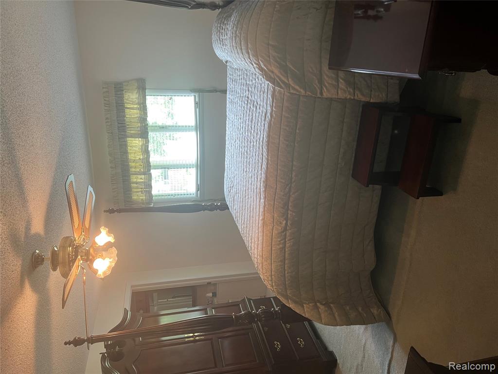 1361 Dyemeadow Lane, Flint, MI 48532 — Photo 9