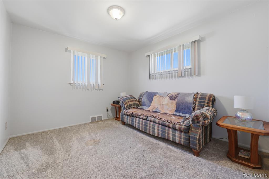 28832 Los Olas Drive, Warren, MI 48093 — Photo 16