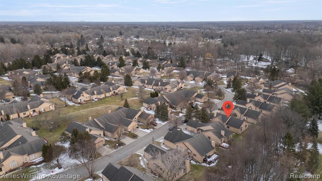 35173 Knollwood Lane, Farmington, MI 48335 — Photo 60