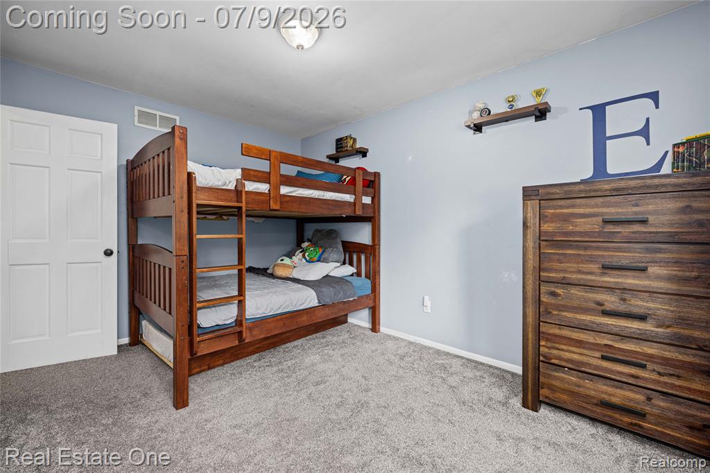 42118 Villanova Drive, Sterling Heights, MI 48313 — Photo 28