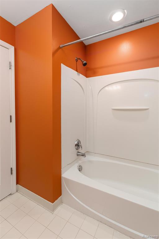 1341 Hollins Hall Lane, Troy, MI 48085 — Photo 27