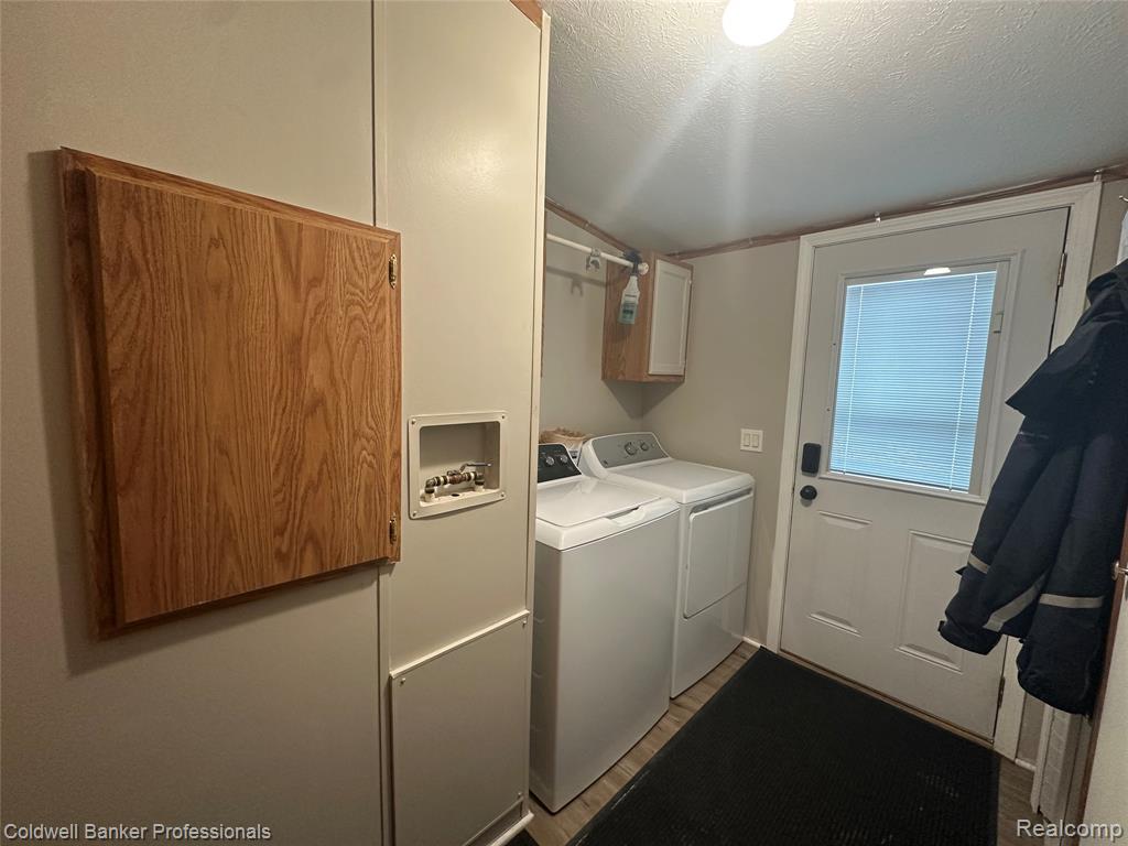 94 Twin Oaks Drive, Lapeer, MI 48446 — Photo 11