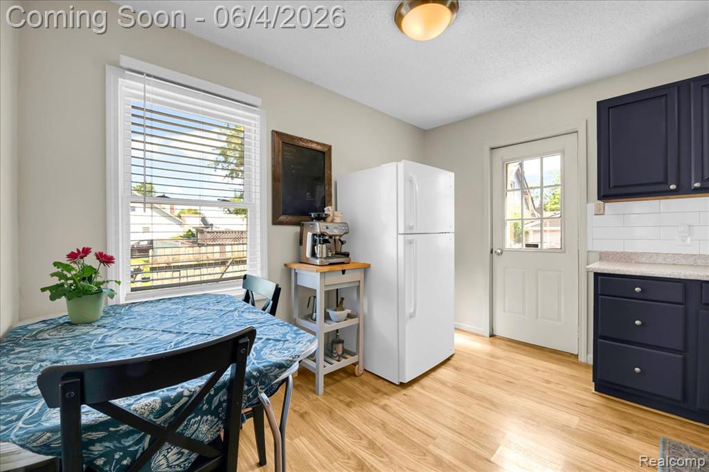 63 W Mahan Avenue, Hazel Park, MI 48030 — Photo 8