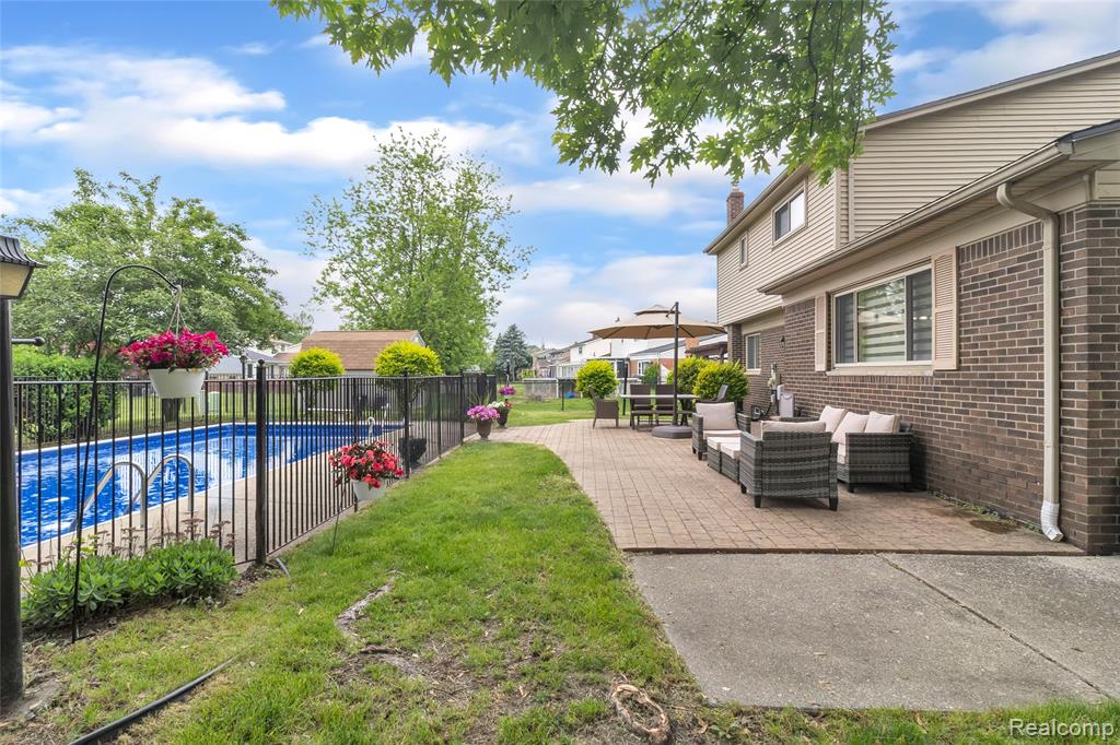 6880 Brookshire Drive, Canton, MI 48187 — Photo 41